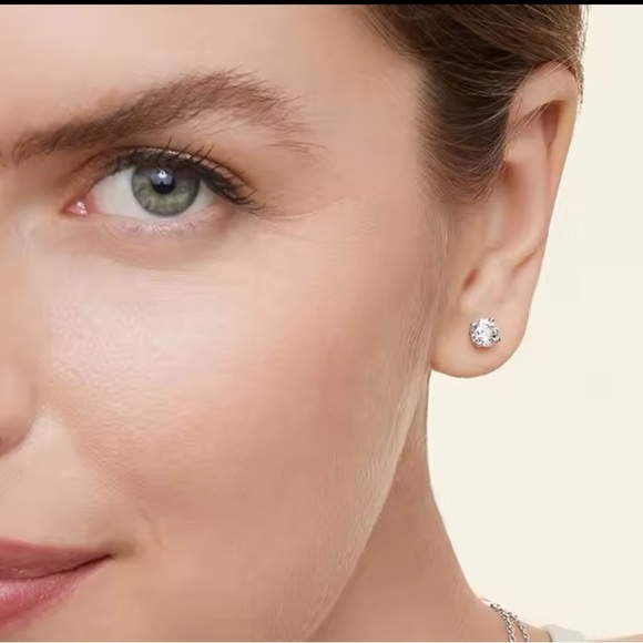New 0.5CT  t.w. 1CT Diamond Excellent Cut Stud Earrings - Picture 12 of 14